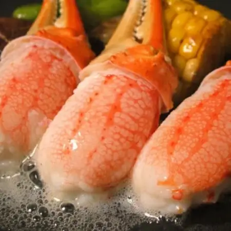 本ずわい蟹 贅沢三昧セット(ポーション・爪・爪下)1.5kg　カット済み　鍋・かにしゃぶにピッタリ!【配送不可地域：離島】【1750916】
