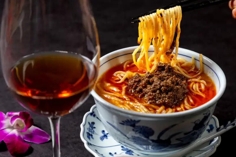 名店の味をそのまま食卓へ　中華料理NIGRAT【担々麺】2人前