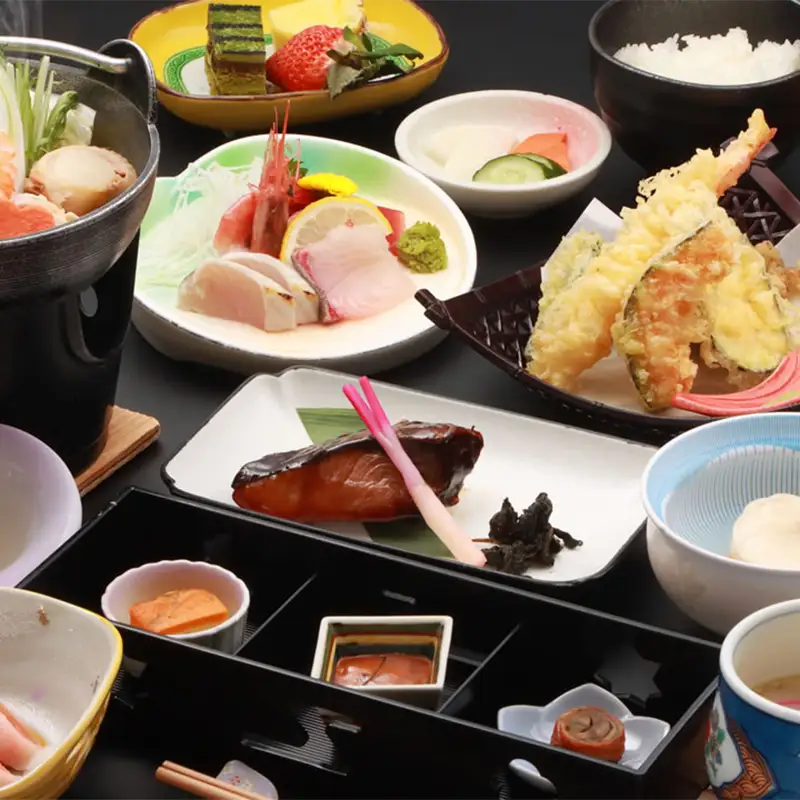 「ヘルシーパル赤城」ご宿泊券（もみじ御膳コース 1泊2食付き）（洋室ツインルーム／2名様分）宿泊券 チケット 旅行 温泉 F4H-0817