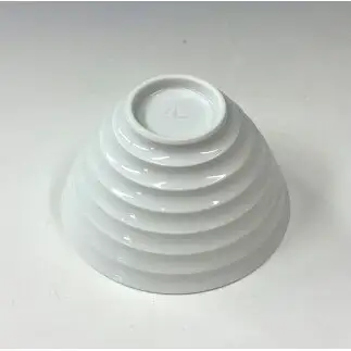有田焼 白磁線彫碗 お茶碗【中仙窯・中尾純作】作家 作家もの 中尾純 お茶碗 おちゃわん 白磁 伝統工芸 器 うつわ 皿 A20-669