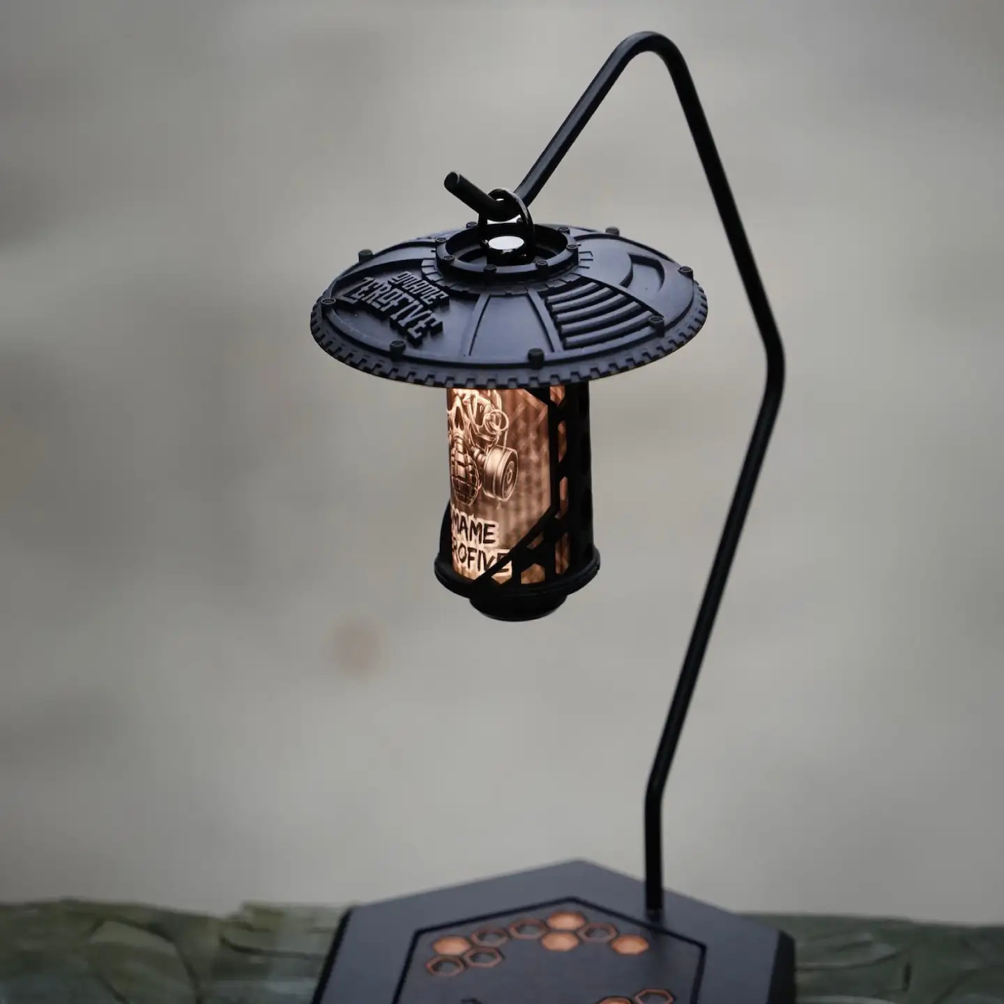 ランタンシェード 38灯シェード「黒笠」 /ランタン LEDランタン シェード カスタムパーツ ランタンアクセサリー キャンプ用品 アウトドア用品 MIYABI 38灯 カスタム 人気 おすすめ ガーデニング ライト / 大阪府藤井寺市 / 株式会社グリークス[BLCK001]