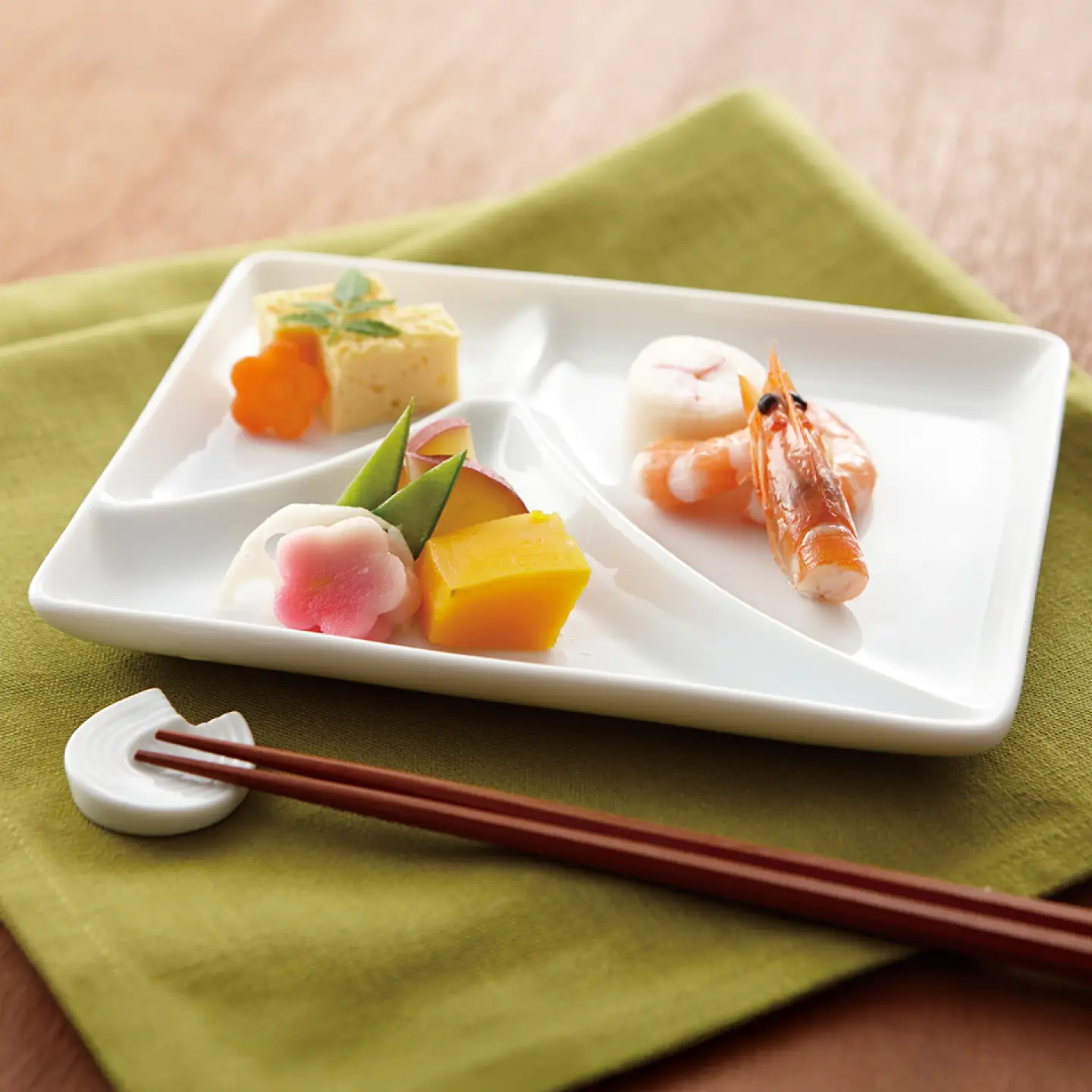 【美濃焼】 和 三つ仕切り皿 nagomi 3parts plate 富士 1枚 瑞浪市 / JS企画 / 深山 食器 プレート 仕切り皿 おしゃれ 白磁[AZAZ375]