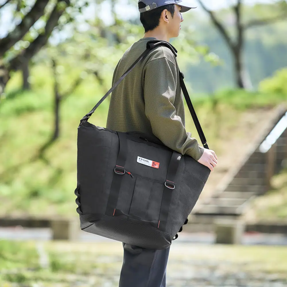 ＨＵＧＥＬ エアロゲルトート型クーラーバッグ
２５Ｌ AGSC-T25C チャコールグレー