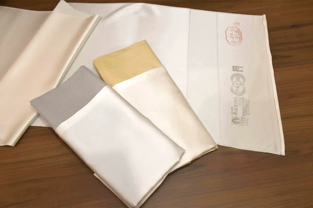 日光産 杉のアロマと丹後産 朱子織の別注白生地を使用した枕カバー1枚とのセット ベージュ [0998]