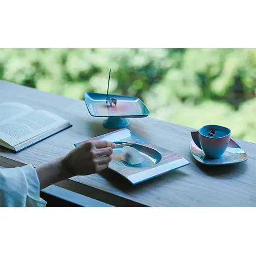 iroikoi 波形置皿 湖上の桜 工芸品 食器 皿 山中漆器 F6P-3334