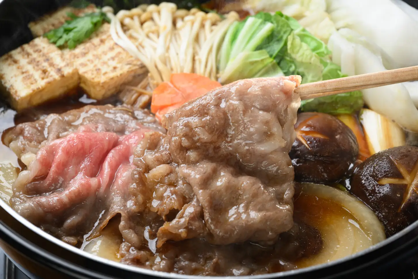 【3ヵ月定期便】飛騨牛ロース・肩ロース スライスすきやき・しゃぶしゃぶ用 1.5㎏ | 牛肉 肉 飛騨牛 和牛 国産 牛 ブランド牛 国産牛 ロース ロース肉 肩ロース すき焼き しゃぶしゃぶ ご褒美 贅沢 お取引せ グルメ 岐阜 瑞穂市 まるたか