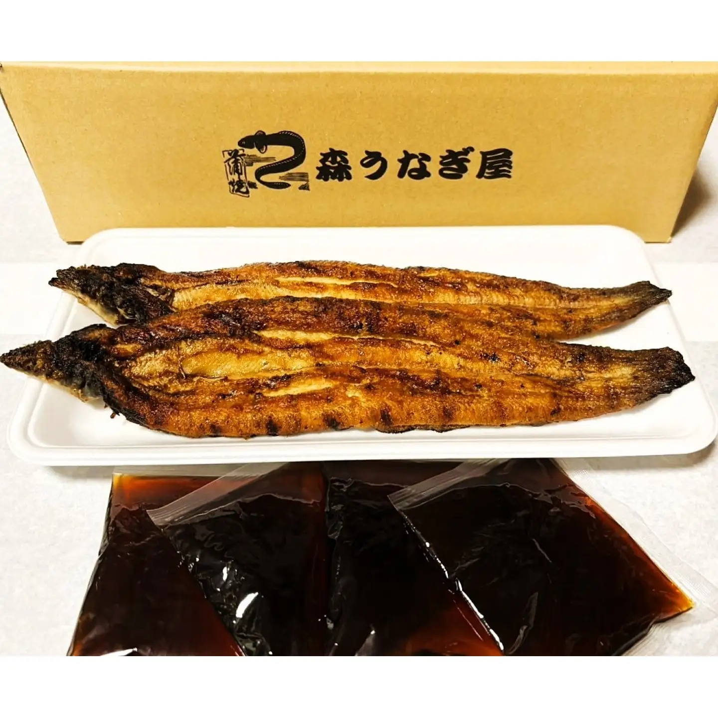 国産 うなぎの蒲焼き 2尾（約140g×2） タレ付き / 鰻 土用丑の日 蒲焼き / 佐賀県 / 株式会社森うなぎ屋[41AIAE002]