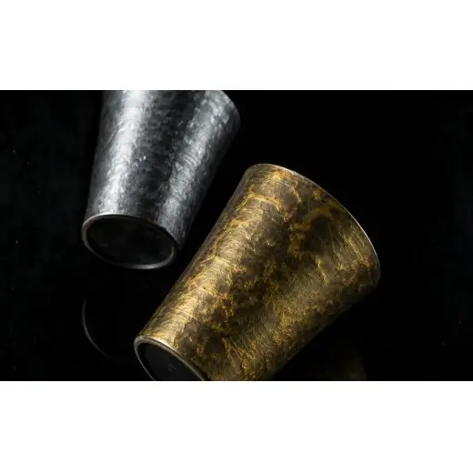 ＜NYが認めた逸品＞  有田焼 麟 Lin ロックカップ 2個セット (Gold Silver)【金照堂】 ウイスキー カップ 酒器 ギフト bj083