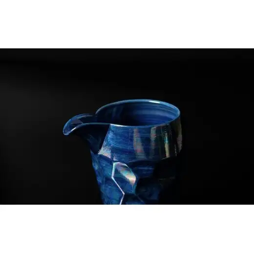 ＜NYが認めた逸品＞  有田焼 麟 Lin NY 酒器 3点セット (Blue) 【金照堂】 酒器 セット 盃 ぐい呑み 片口 徳利 bj075