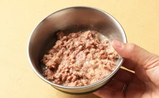 ＜ R8年熊本地震復興支援 ＞くまもとあか牛 缶詰ドッグフード 3個セット ペットフード ペット食品 缶詰 犬 ワンちゃん ペット お肉 肉 ニク にく 牛肉 あか牛 すね肉 ミンチ 高たんぱく 低カロリー