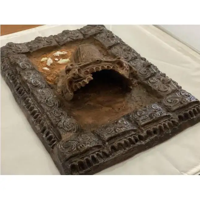 火焔型土器　縄文発掘レリーフ　陶器製　21cm×28cm　1.100ｇ 陶器 工芸品 手作り 新潟市