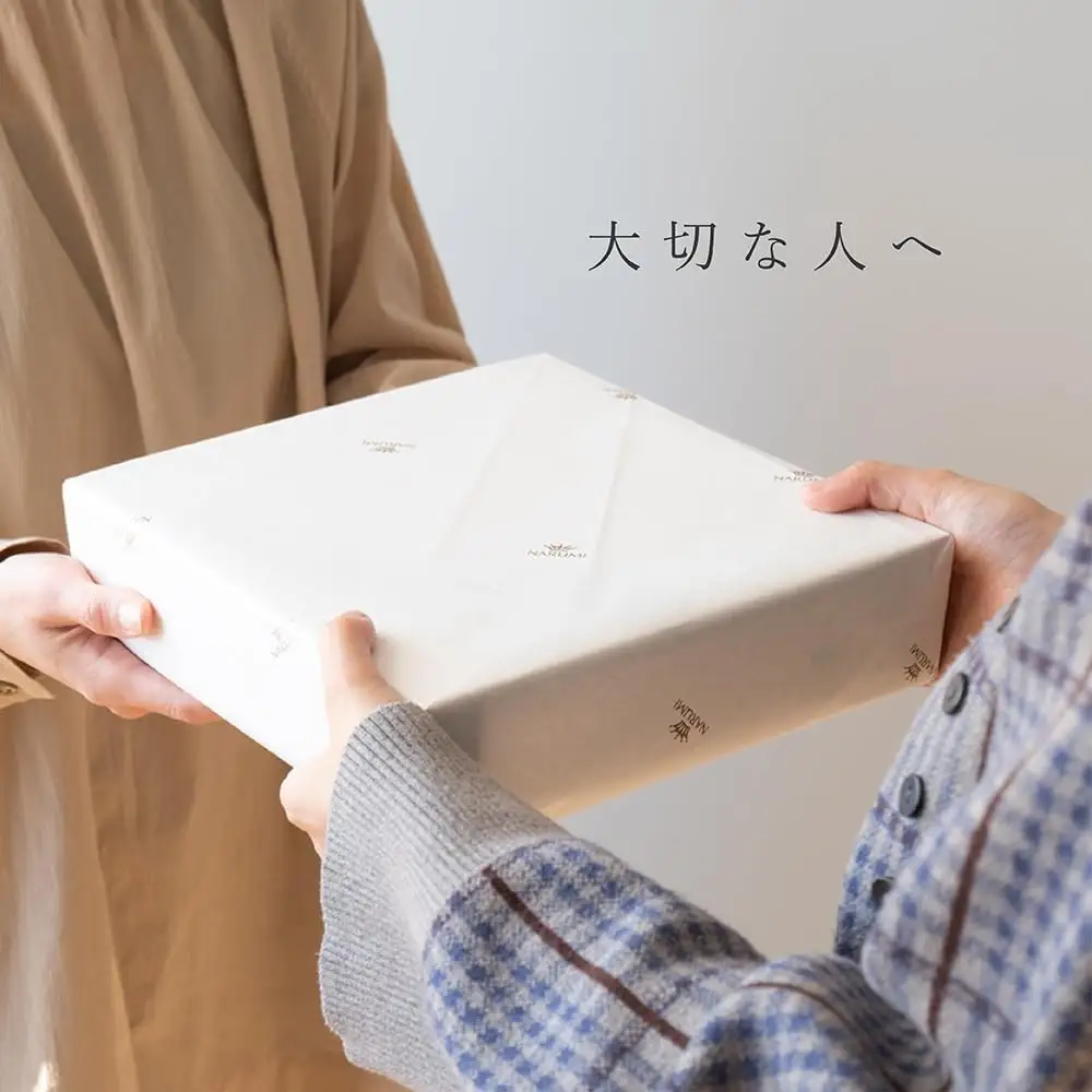 【敬老の日　ギフト包装】ナルミ アンナエミリア グリーティング マグカップ(クローバーガーデン) 340cc 51854-2923P