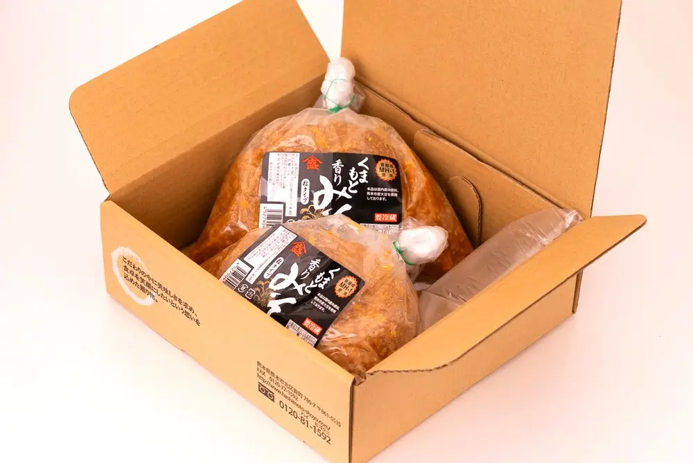 ＜ R8年熊本地震復興支援 ＞くまもと香りみそ（1kg×3個）1セット 味噌 みそ 合わせ味噌 お味噌 おみそ 米 大豆 麦 調味料