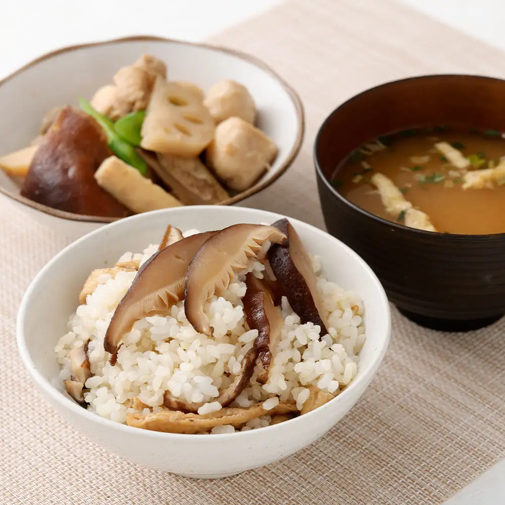 訳あり 大分産 椎茸 約160g × 1袋 しいたけ シイタケ 原木しいたけ 干し椎茸 野菜 やさい 山菜 きのこ キノコ 和食 国産 大分県産
