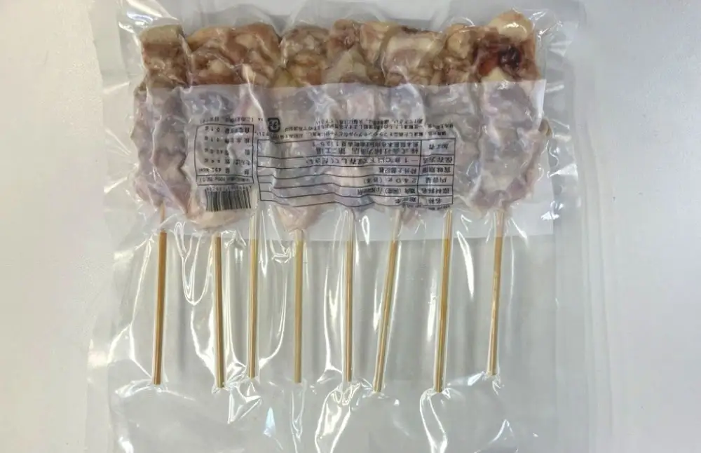 冷凍 国産 鶏皮串 （ 約30g × 8本 ） × 5袋 計40本 焼き鳥 串焼き 鶏肉 鶏皮 お肉 お惣菜 おかず おつまみ 晩酌 酒の肴 お弁当 ホームパーティー バーベキュー 家庭用 業務用