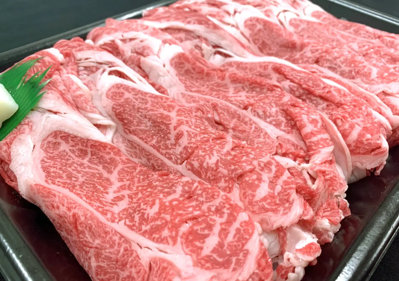 【期間限定】極上近江牛1kg　食べ方色々！アソート定期便【ZZ62W】