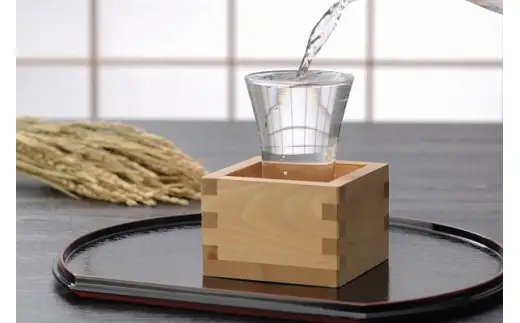 B9903峡南２町共通返礼品　日本酒純米酒（春鶯囀）・ワイン（楽園ワイン白）セット