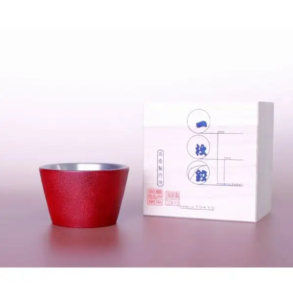 チタン製酒器 ぐいのみ  高桑製作所 一枚絞(ひとひらしぼり) 本漆・朱乾漆塗り【グッドデザイン賞受賞】【職人技・特許製法】 チタン ぐいのみ 東京都 大田区
