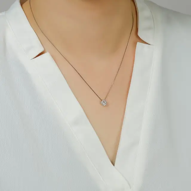 Pt950 ヘイロー ダイヤモンド ネックレス Medium /b0418da