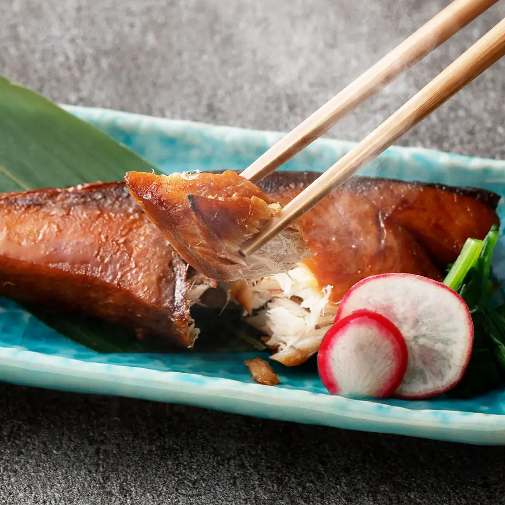 鰤照り焼き （ 約80g × 1個 ） 鰤 ぶり ブリ 魚 魚類 魚介 魚介類 照焼き 照り焼き 惣菜 おかず おつまみ 晩酌 酒の肴 簡単 手軽 食べきりサイズ 時短 電子レンジ 冷凍