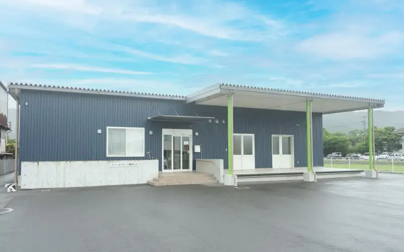 プチミンチ馬肉フリーズドライ犬用おやつ（馬肉100％） / フリーズドライ ペットフード 岡山県 真庭産 犬 馬肉100％ 手作り 無添加 無着色 ペット おやつ 国産 防災食 【arhs001-01】