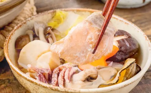 北海道産 【 骨なし 】 秋サケの切身 （ 急速冷凍 ） 約800g （200g程度×4パック） 鮭 切身 冷凍 魚 魚類 魚介 魚介類 サケ さけ カット