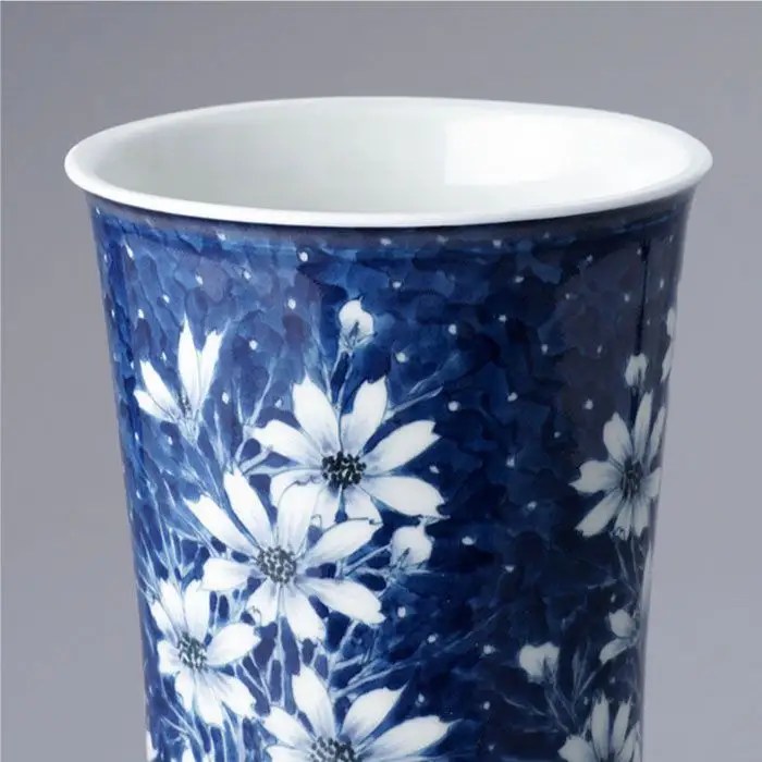 【波佐見焼】『2019年 現代の名工受賞！』染付 花器 花瓶 (コスモス)【青以窯】 [HD01]  波佐見焼