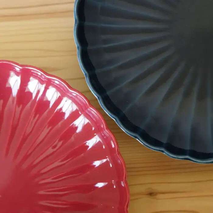 【波佐見焼】花しのぎ ペア 大皿 (藍・紅) 食器 皿 【団陶器】 [PB48] 波佐見焼