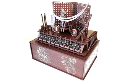 戦国武将兜 武具・屏風・置台・収納ケース付き 戦国武将兜【組立完成品】