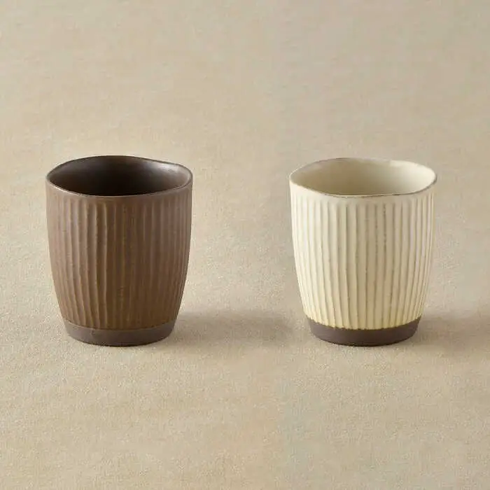 【波佐見焼】しのぎ 茶碗 ・ 湯呑み セット 窯変 マット調 ブラウン・ベージュ 食器 陶器 【トーエー】 [QC36] 波佐見焼