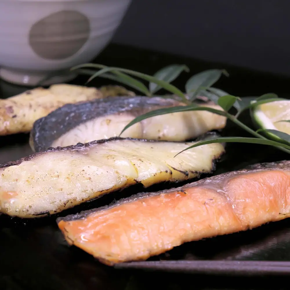 魚屋さんのこだわり西京漬けセット(4種類12切) (H071120)