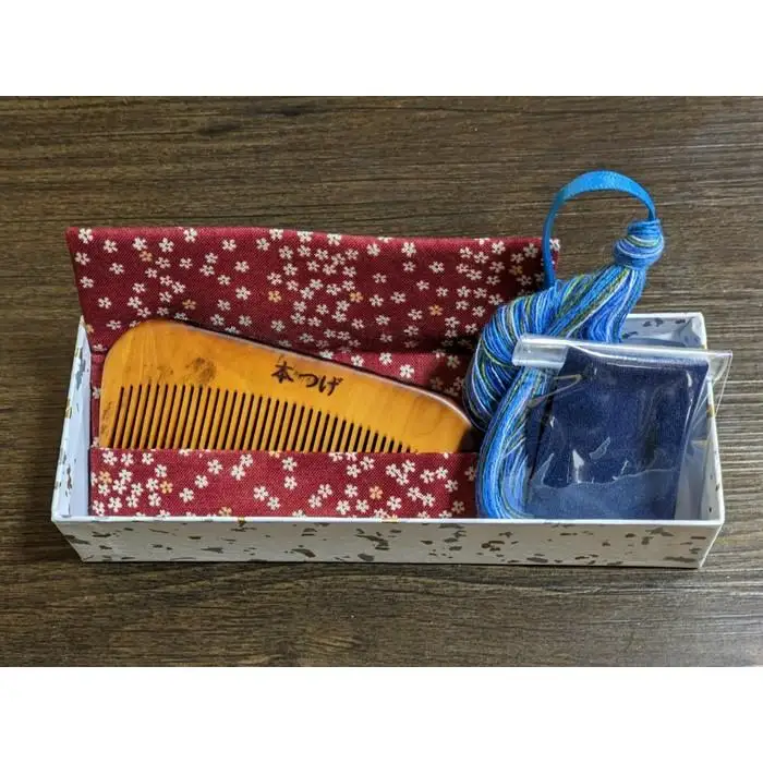 つげ櫛の櫛留商店　本つげ材すす櫛（中歯）袋付　※約９．８cm