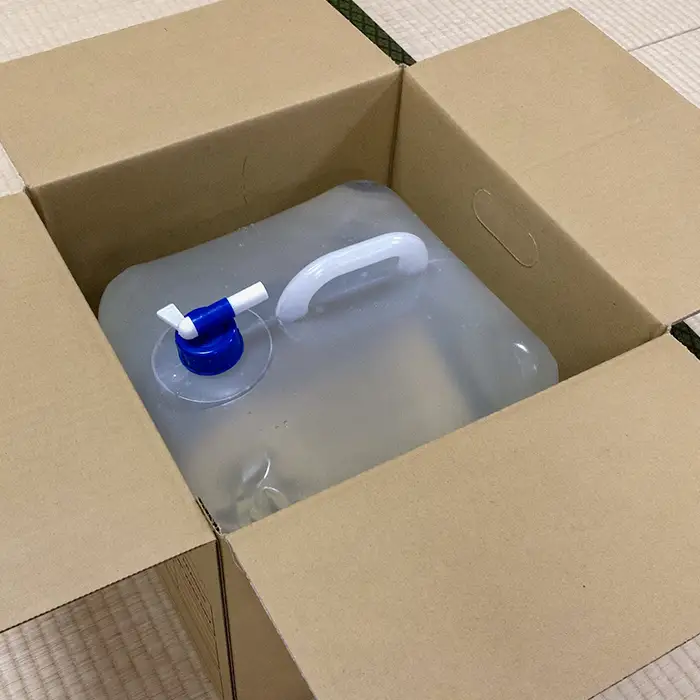 三瓶温泉の源泉100％　浴用温泉水（20L）【国産 島根県産 大田市 ナトリウム塩化物泉 低張性 弱酸性 無添加 ミネラル 鉄分 塩分 メタケイ酸 低温泉 美容 保湿 保温 美肌 】