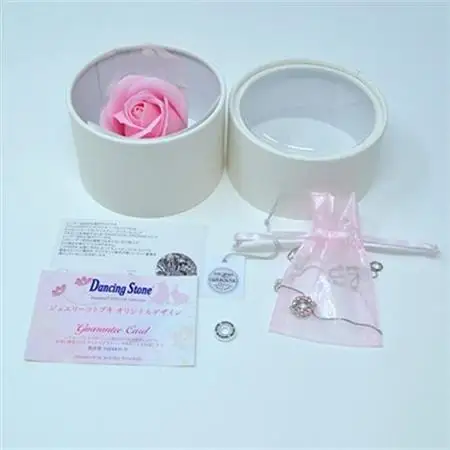 猫ネックレスギフトボックスセット 品質保証書付_装飾品・工芸品 ペンダント・ネックレス アクセサリー   花・観葉植物  花 _【1096331】