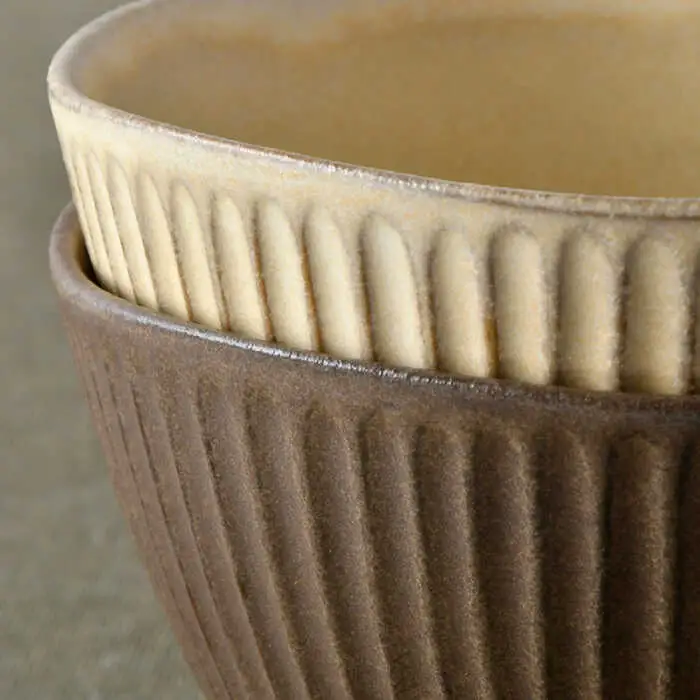 【波佐見焼】しのぎ どんぶり 2点セット 窯変 マット調 ブラウン・ベージュ 丼 陶器 茶碗  食器 皿 【トーエー】 [QC46] 波佐見焼