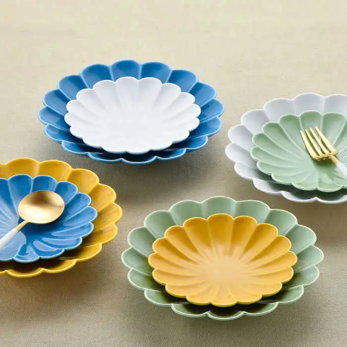 【波佐見焼】菊紋 皿（中・小）カラフル 4色セット 食器 皿 【洸琳窯】 [GE29]  波佐見焼