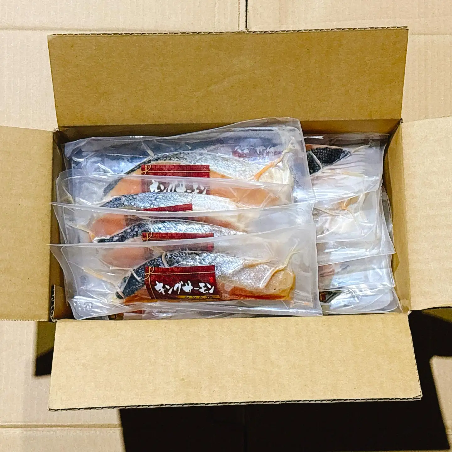 塩キングサーモン1切(約100g)×9P＆キングサーモンみりん漬け1切(約80g)×9P C-09024