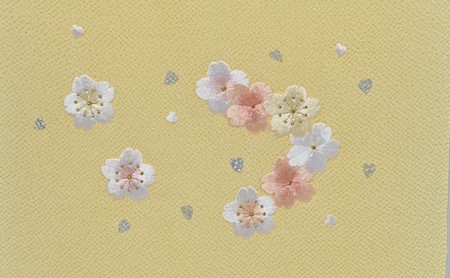 帯揚げ　黄色に花柄の刺繍　帯上げ　着物に 織物 ファッション 和装 式 篠原縫製