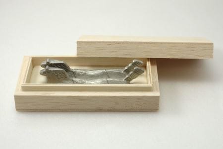 錫でできた「馬のカトラリーレスト」【三三鋳金工房】_A0114-182