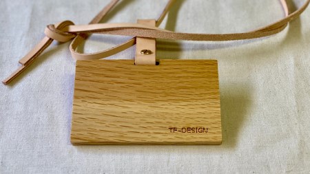 ネームカードホルダー　(オーク)　ヌメ革ネックストラップ付き ネームホルダー カードホルダー IDカードケース 燕三条製 おしゃれ サイズ【018S003】