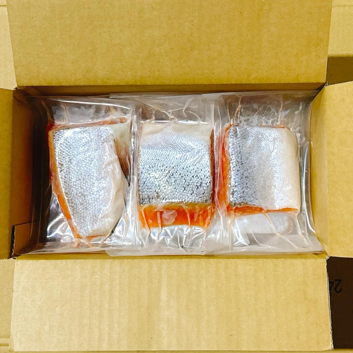 とろサーモンハラミ燻製焼き1.5kg A-09093