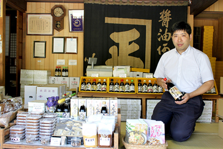 宮醤油店しょうゆ詰合せ（１L×４種12本）　特撰・たまさ醤油・丸大豆・うす塩