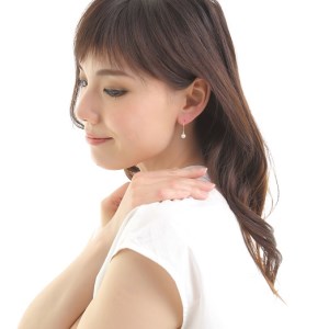 1026 K10YGあこや本真珠ピアス　マーキースフック　　K10 イエローゴールド  あこや真珠 ピアス 伊勢志摩 アクセサリー ジュエリー フォーマル カジュアル ギフト 伊勢市 １０金 揺れる フック