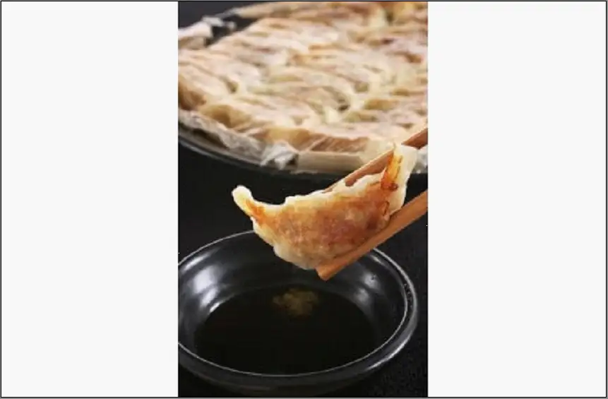 餃子 博多ひとくち餃子 100個入 | 冷凍餃子 生餃子 ふるさと納税餃子 手作り 博多 一口 ぎょうざ ギョーザ 一口餃子 ふるさと 納税 国産 豚 肉 お取り寄せ 冷凍食品 中華惣菜 冷凍 おかず おつまみ 惣菜 つまみ 酒の肴 福岡県 福岡市 九州