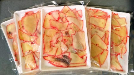 【鯨ベーコン】切り落とし 500g 冷凍 鯨 BY
