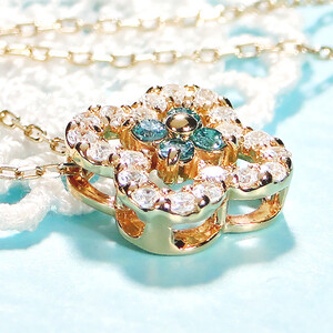 40-9-4 ネックレスK18YG ダイヤモンド0.40ct ブルーダイヤ四つ葉ペンダントお花フラワークローバーイエローゴールド【f170-k18yg-bd】 ALPAZ046