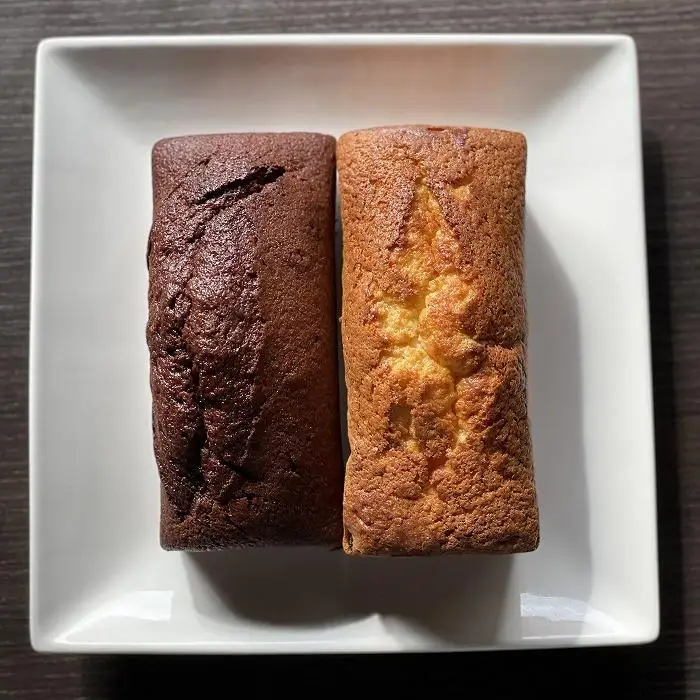 	湯布院のフレンチシェフがつくったチョコレートケーキ　ケーク・ブラン・ユフイン&ケーク・ノワール・ユフイン　セット【La Verveine(ラ・ヴェルヴェンヌ)】 | ケーキ ケーキ ケーキ ケーキ ケーキ