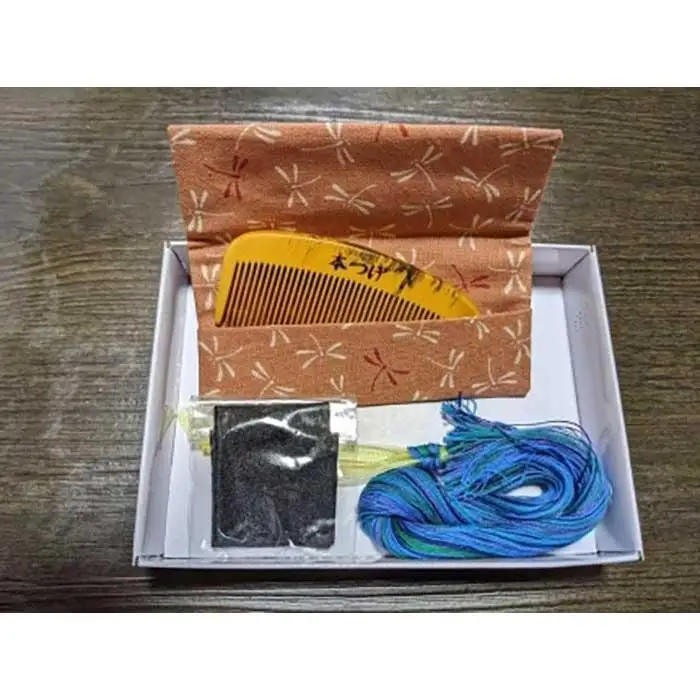 つげ櫛の櫛留商店　本つげ材とき櫛（細歯）袋付　※約８.２ｃｍ