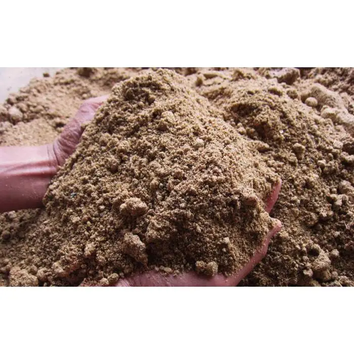 【定期便／令和8年 新米】関智晴がつくる南魚沼塩沢産コシヒカリ５kg×全12回 8割減農薬栽培米 | コシヒカリ
