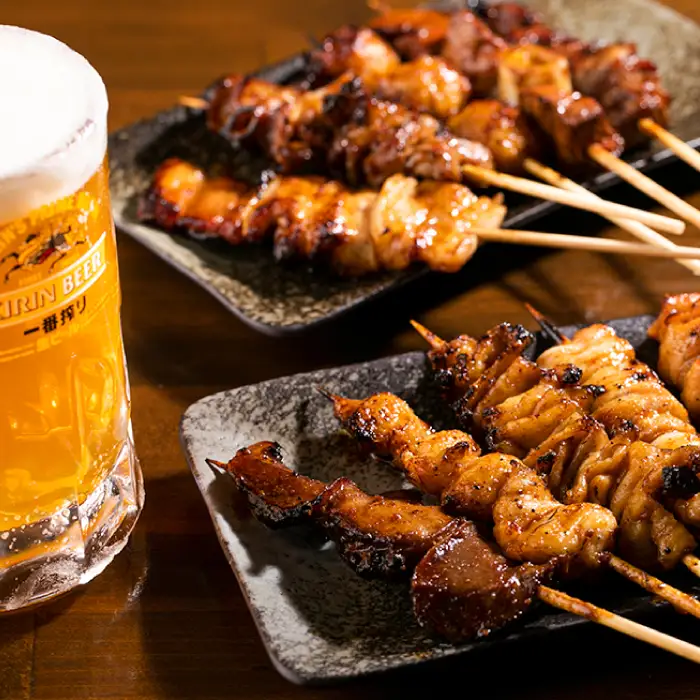 【ふるなびWEEK対象】10種の冷凍特製炭火やきとり 30本セット（焼き鳥5種類×3　豚串5種類×3　計6パック） [AKEK003-FW]